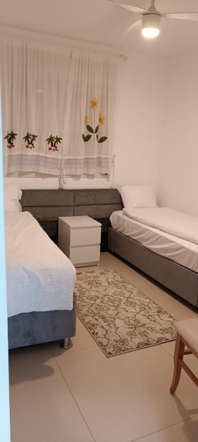 עכו דירה חדשה ליד הים- Akko-Brand New Apartment Exterior photo